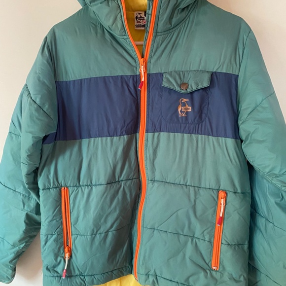 Chums Women's Color Block hooded puffer jacket size Medium - Picture 3 of 8